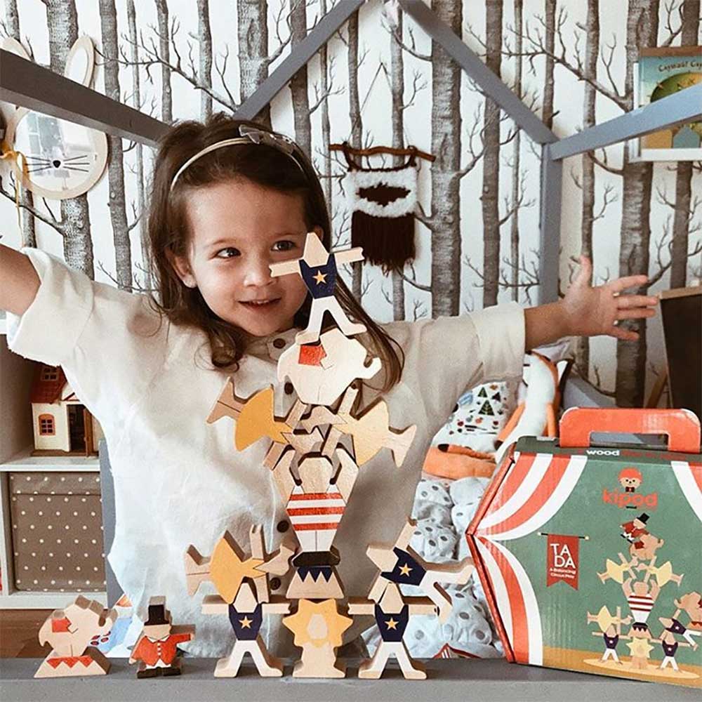 טה-דה משחק שיווי משקל קרקס מעץ